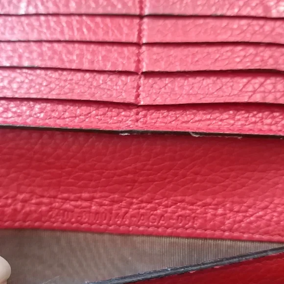 Fendi purse..FIRM - Picture 9 of 10